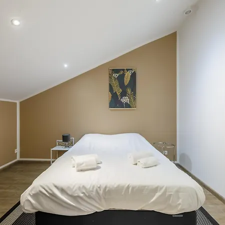 De La Seine Apartment