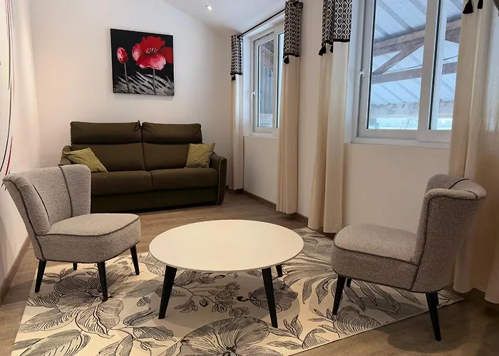 De La Seine Apartment *